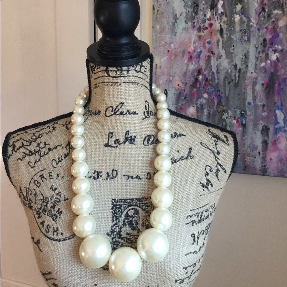 One-of-a-kind Pearl Necklace with Gold Accents